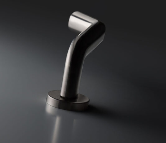 Elby: la maniglia che si apre con il gomito