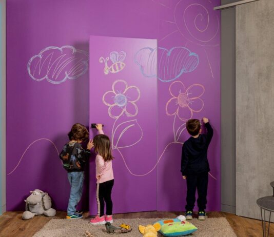 Back to school: la porta diventa lavagna