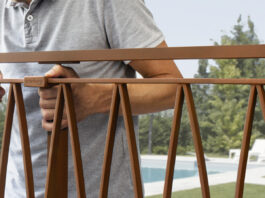 La nuova pinza di giunzione per parapetti o ringhiere