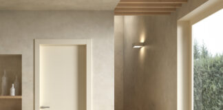 Venus: la porta in legno laccata e pantografata