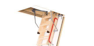 La scala retrattile ignifuga e in legno LWF 60