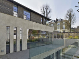 Thurlow Road: il progetto di Square Feet Architects e i suoi serramenti