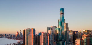 La facciata del St. Regis Chicago con il Coating on Demand