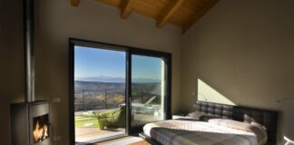 Finestre scorrevoli e panoramiche per ambienti luminosi