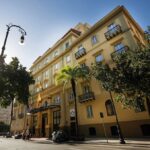 Il Grand Hotel et Des Palmes di Palermo e le sue porte