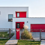 Flame red: variante rossa per serramenti esterni