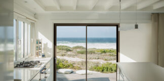 La gamma rinnovata di infissi e scorrevoli in alluminio