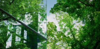 AGC estende la produzione Low-Carbon Glass