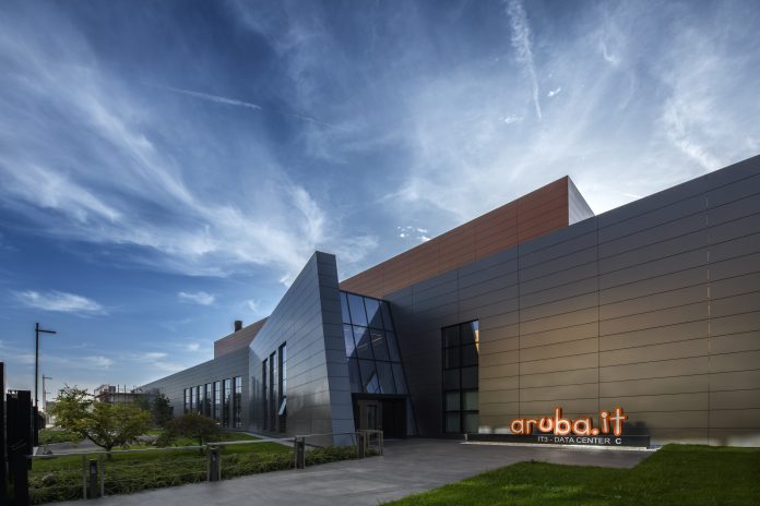 dierre-ndash-ingresso-data-center-c-all-rsquo-interno-del-global-cloud-data-center-aruba-di-ponte-san-pietro-bg-2