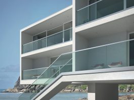 Glass U: sistemi modulari per la realizzazione di parapetti tutto vetro