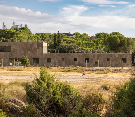 Casa Eñe: la Passivhaus con Magis 40
