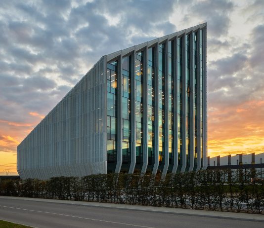 Headquarter Bonfiglioli e le schermature solari