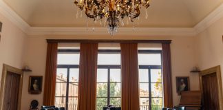 Le finestre Europa per il Palazzo Municipale di Ferrara