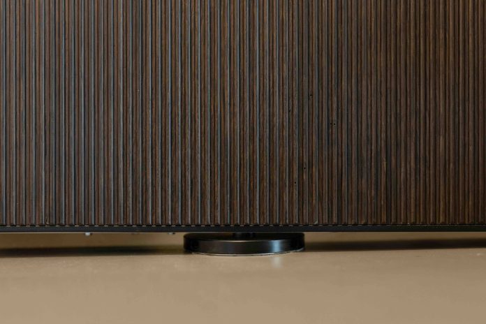 634.33 Bog oak wooden and steel door_Wonderwall Studios_Modular_Amstelveen_NL_high_res