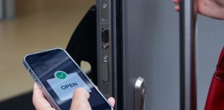 Multiblindo Smart, la serratura connessa, motorizzata e autorichiudente