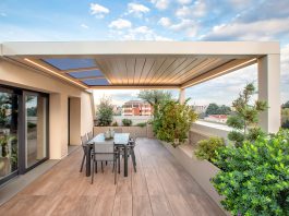 Pergofree: la pergola bioclimatica con sistema vetrato