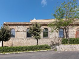 Villa Federica a Milazzo, sistemi in alluminio e storia