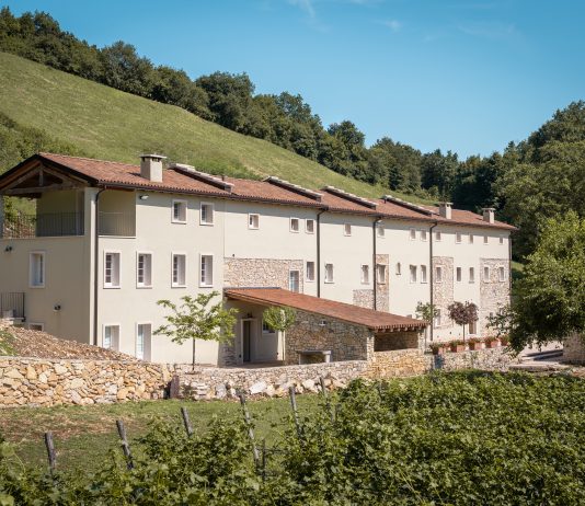 L’Agriturismo Poderi Campopian con i profili di Verona Finestre