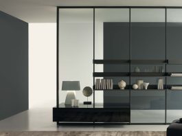 Simple: il sistema di porte e pareti divisorie in cristallo