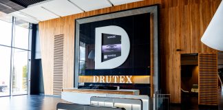 Drutex inaugura la nuova sede per il 40° anniversario