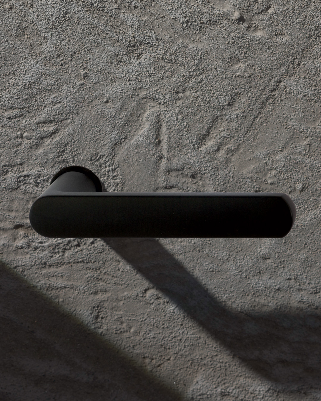 REGUITTI AURA e ZAIRA, le nuove maniglie firmate Reguitti