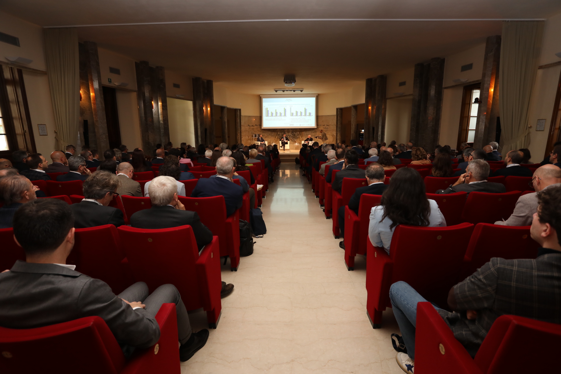 Acciaio, tra molte incognite possibile ripresa nel 2026