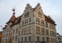 Il distanziatore a bordo caldo per il complesso Lavater