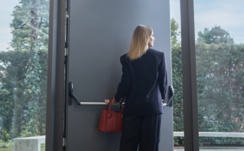 La nuova gamma di chiudiporta aerei a pignone e cremagliera