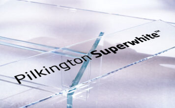 Nuovo spessore da 12 mm e versione satinata per Superwhite