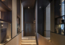 Vetri laccati e specchi decorativi a Knokke-Heist