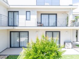 Acireale: i serramenti per l’ospitalità