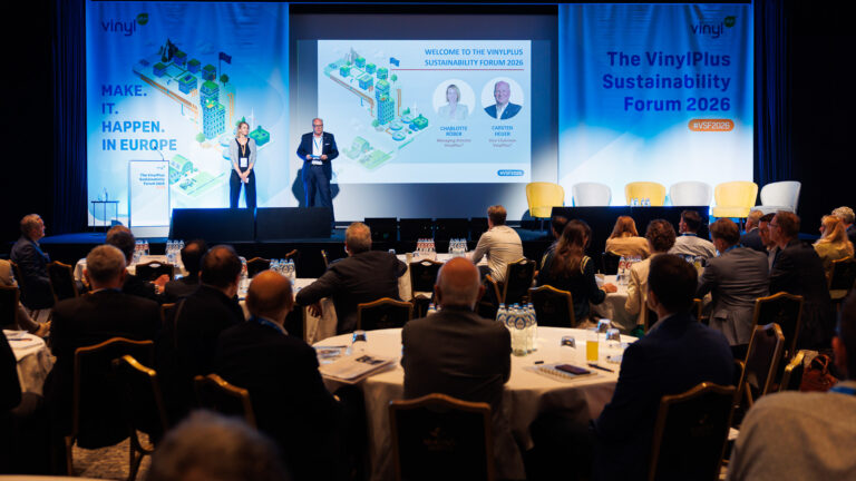 VinylPlus aggiorna l’impegno 2030 al Sustainability Forum 2026