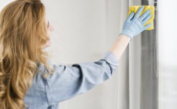 Kit per la manutenzione periodica degli infissi in legno