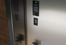 Nuovi accessi digitali per la porta blindata domotica