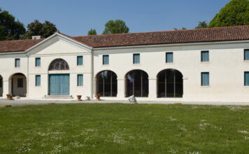 Villa Fapanni-Combi: serramenti minimali per il recupero della barchessa
