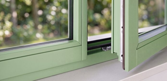 navello-finestra-in-legno-iride-particolare-dela-chiusura