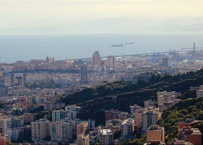 1280px-Panorama_di_Genova