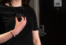 Bodycam Motorola Solutions V200: sicurezza indossabile bodycam