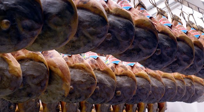 Ottobre: 2,110 euro/kg il prezzo del suino pesante ottobre 2025