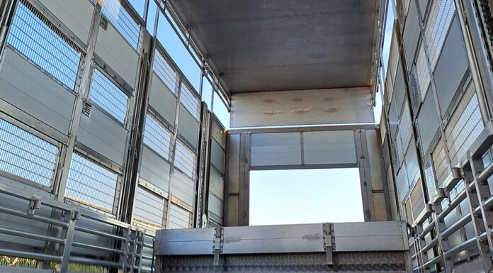 camion allevamento suini