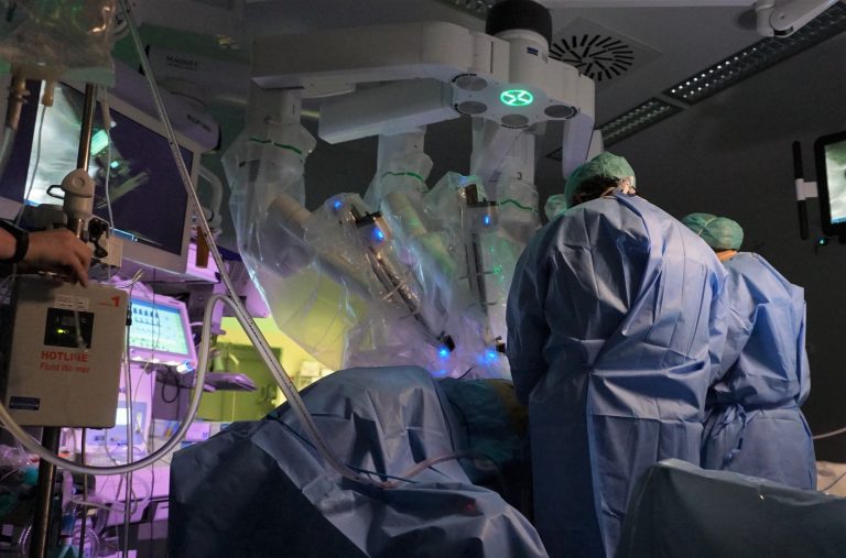 Secondo robot chirurgico per il Papa Giovanni XXIII