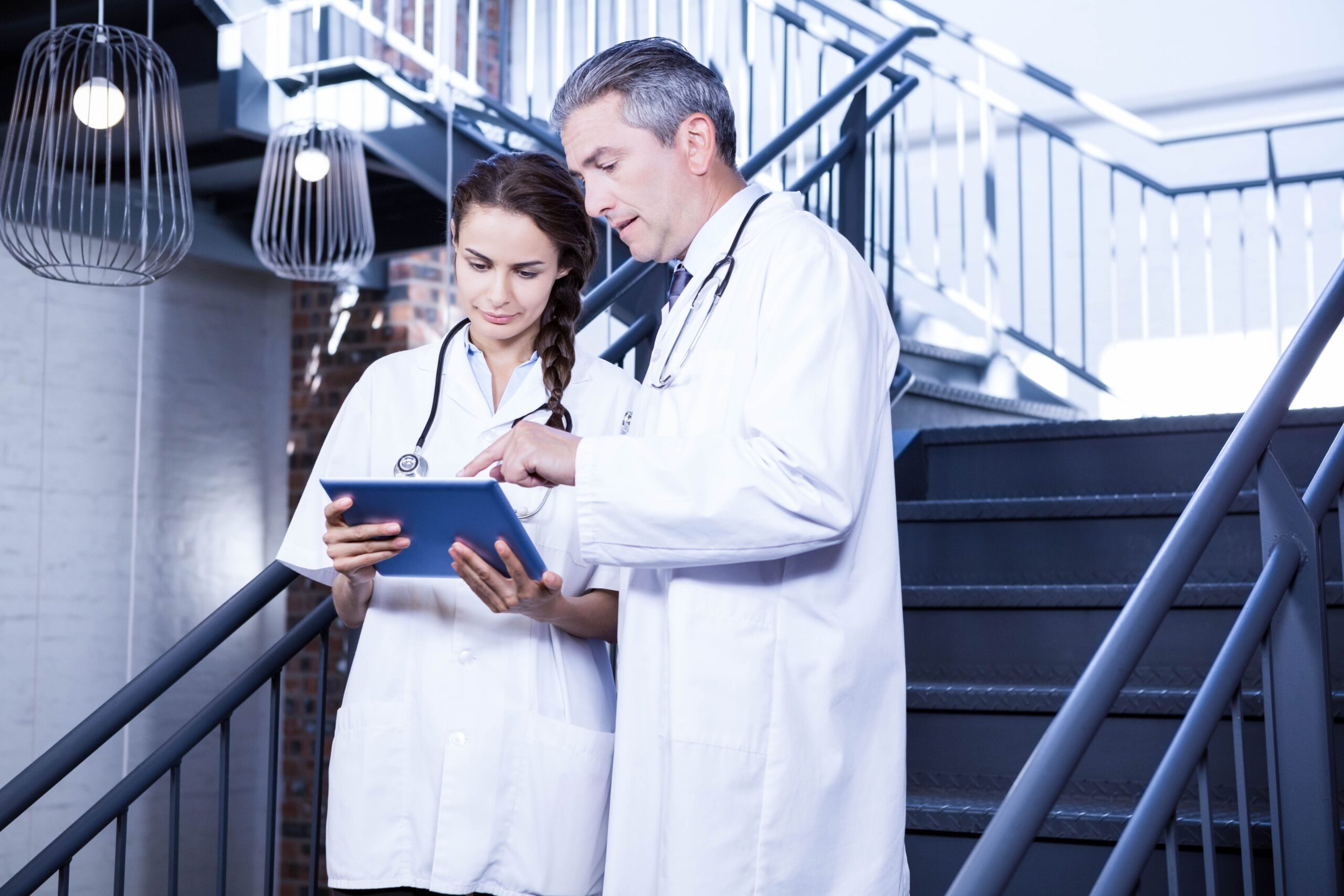 Allarme medici: fino a 39 mila uscite dal SSN entro il 2038