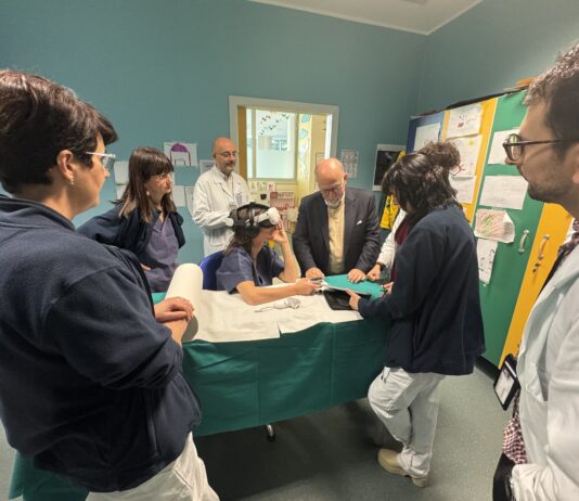 donazione visore realt&agrave; virtuale Irccs San Gerardo