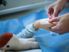 Realtà virtuale nella cannulazione venosa pediatrica sedazione digitale in pediatria