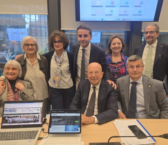 Contratto sanità 2025-2027: aumenti, carriere e nuove tutele