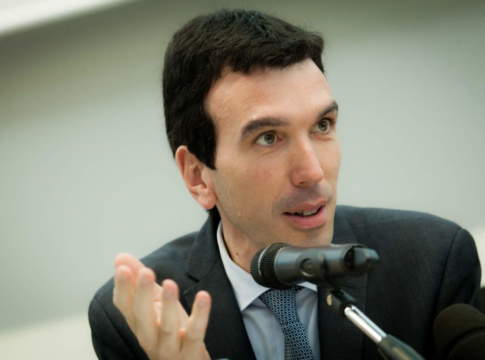 Martina su nuova Pac: «Meno regolamenti e tutela del reddito» Maurizio Martina