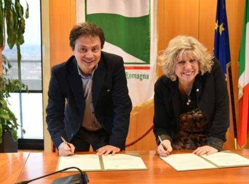 Accordo Emilia-Romagna/Slow Food per sostenere le piccole produzioni d’eccellenza firma accordo