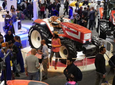 New Holland, un compleanno speciale