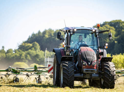 serie a hitech 4 di valtra