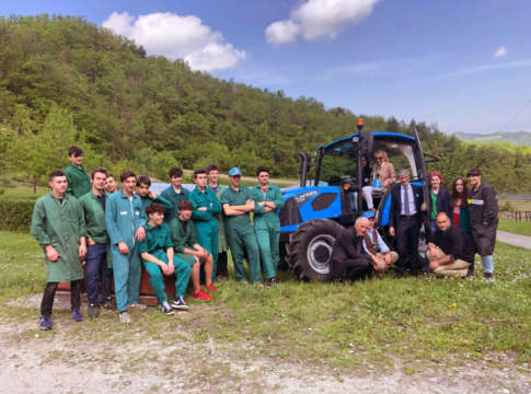 Landini Serie 4-090 all'istituto nelson mandela